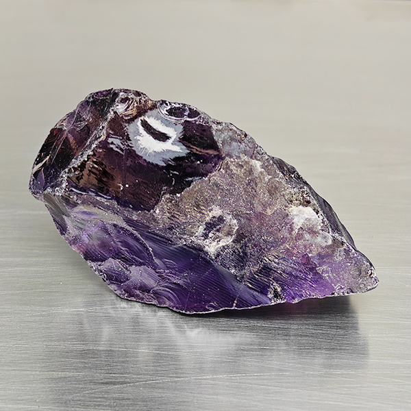 Natural Purple Amethyst Gemstones 156.00 Ct. Rough Shape 53 x 30 Mm. Natural Purple Amethyst Gemstones 156.00 Ct. Rough Shape 53 x 30 Mm.