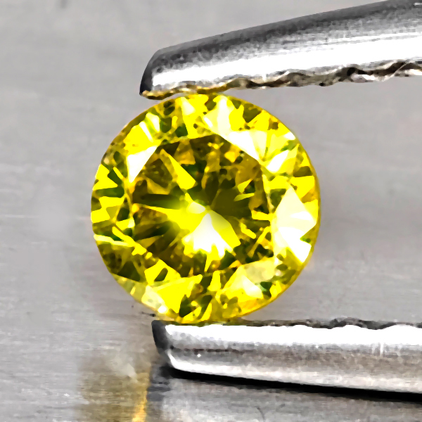 Natural Yellow Diamond 0.19 Ct. Round Diamond Cut 4.7 Mm. Natural Yellow Diamond 0.19 Ct. Round Diamond Cut 4.7 Mm.