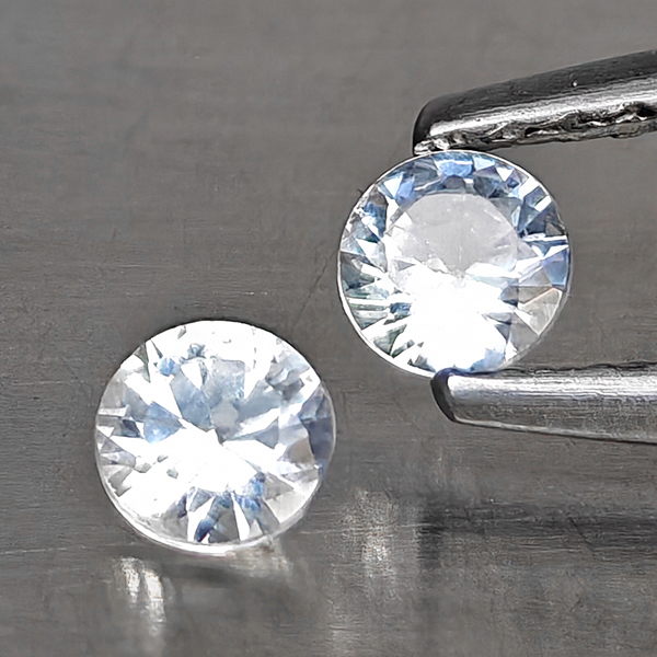 Natural White Sapphire Gemstones 0.47 Ct. 2 Pcs. Round Shape 3.5 Mm. Natural White Sapphire Gemstones 0.47 Ct. 2 Pcs. Round Shape 3.5 Mm.