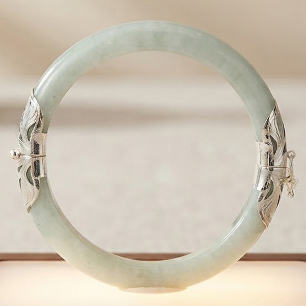 Natural Multi Color Jade Gemstones Bangle 323.89 Ct. Round Cabochon Shape With 925 Sterling Silver Natural Multi Color Jade Gemstones Bangle 323.89 Ct. Round Cabochon Shape With 925 Sterling Silver