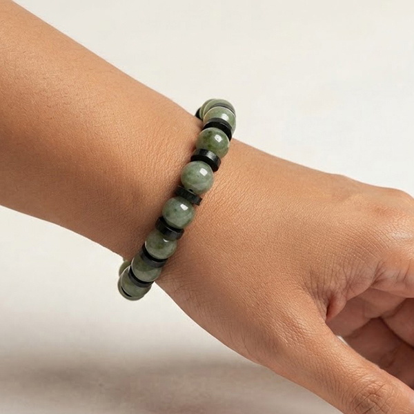 Natural Multi Color Jade Gemstones 174.18 Ct. Beads Mixed Shape Flexibility Bracelet Natural Multi Color Jade Gemstones 174.18 Ct. Beads Mixed Shape Flexibility Bracelet