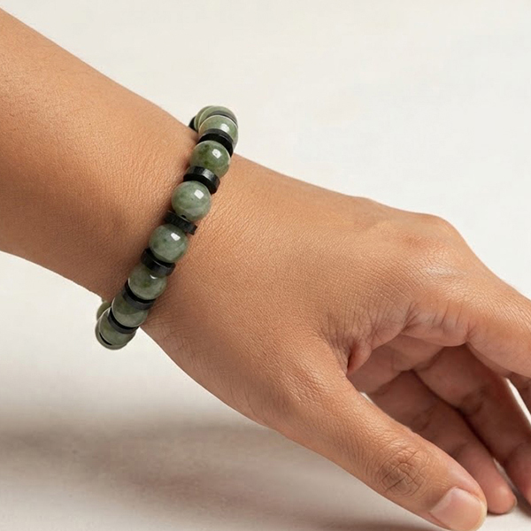 Natural Multi Color Jade Gemstones 176.65 Ct. Beads Mixed Shape Flexibility Bracelet Natural Multi Color Jade Gemstones 176.65 Ct. Beads Mixed Shape Flexibility Bracelet